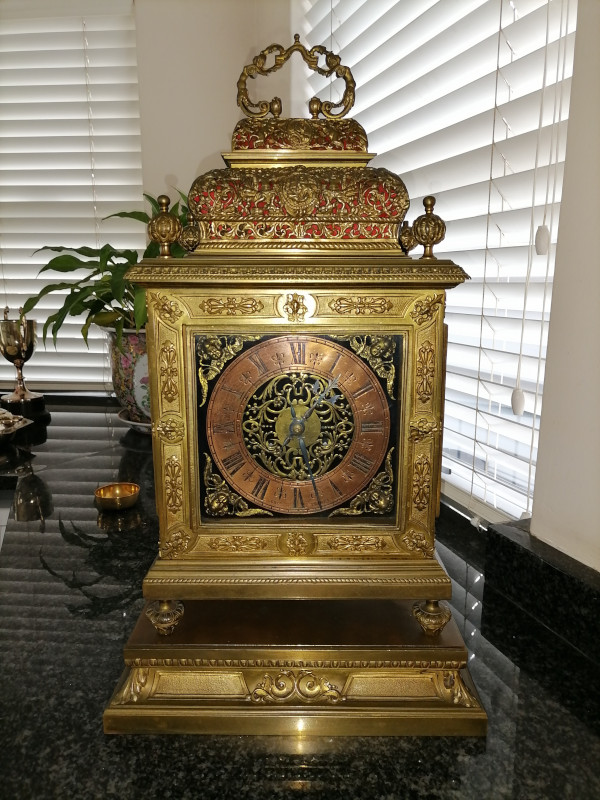 mantle clock